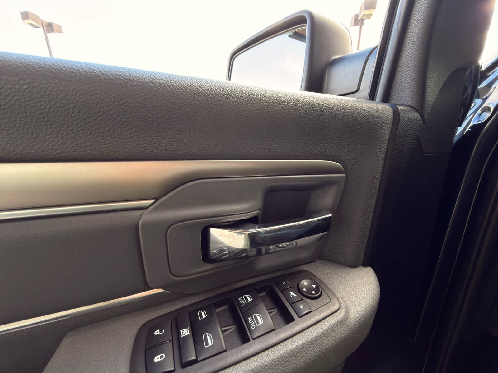 2017 RAM 1500 Big Horn Crew Cab 4x4 6'4" Box