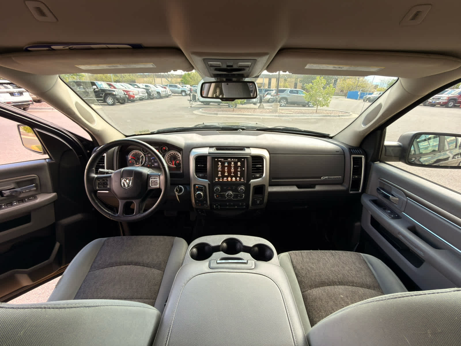 2017 RAM 1500 Big Horn Crew Cab 4x4 6'4" Box