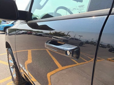 2022 RAM 1500 Big Horn Crew Cab 4x4 5'7" Box