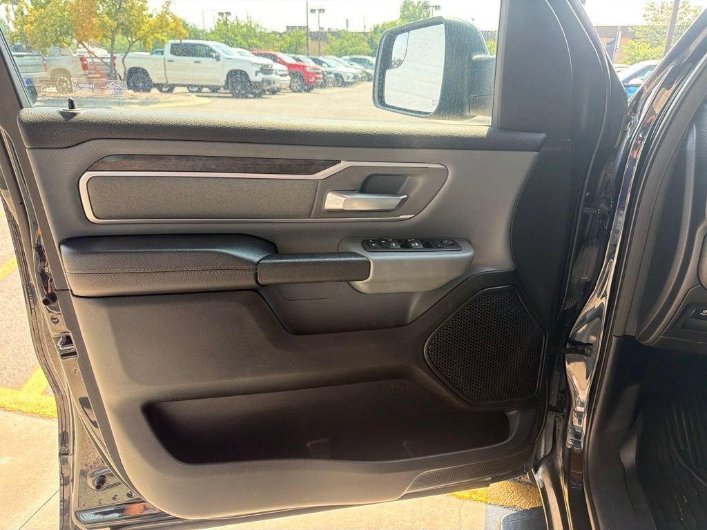 2022 RAM 1500 Big Horn Crew Cab 4x4 5'7" Box