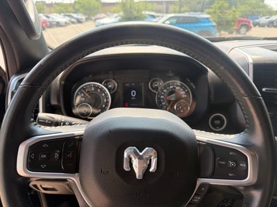 2022 RAM 1500 Big Horn Crew Cab 4x4 5'7" Box