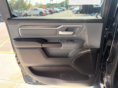 2022 RAM 1500 Big Horn Crew Cab 4x4 5'7" Box