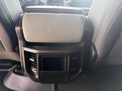 2022 RAM 1500 Big Horn Crew Cab 4x4 5'7" Box