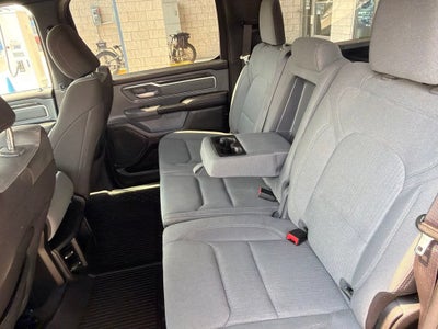 2022 RAM 1500 Big Horn Crew Cab 4x4 5'7" Box