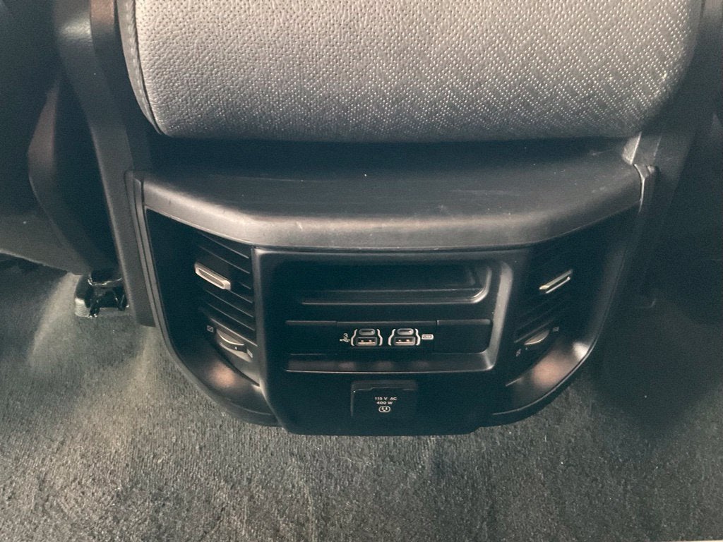 2019 RAM 1500 Laramie Quad Cab 4x4 6'4" Box