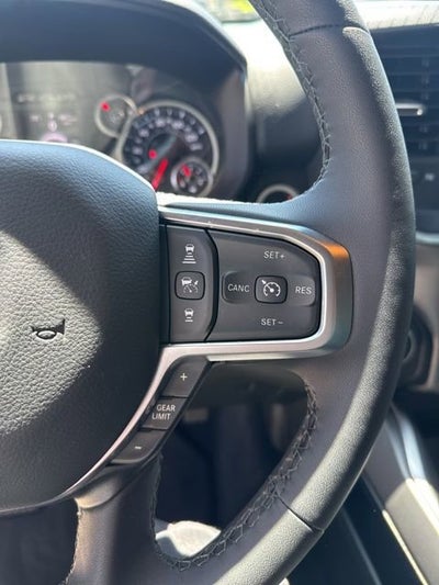 2025 RAM 1500 Big Horn Crew Cab 4x4 5'7" Box
