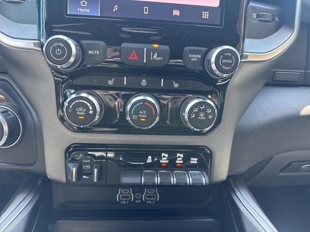 2025 RAM 1500 Big Horn Crew Cab 4x4 5'7" Box