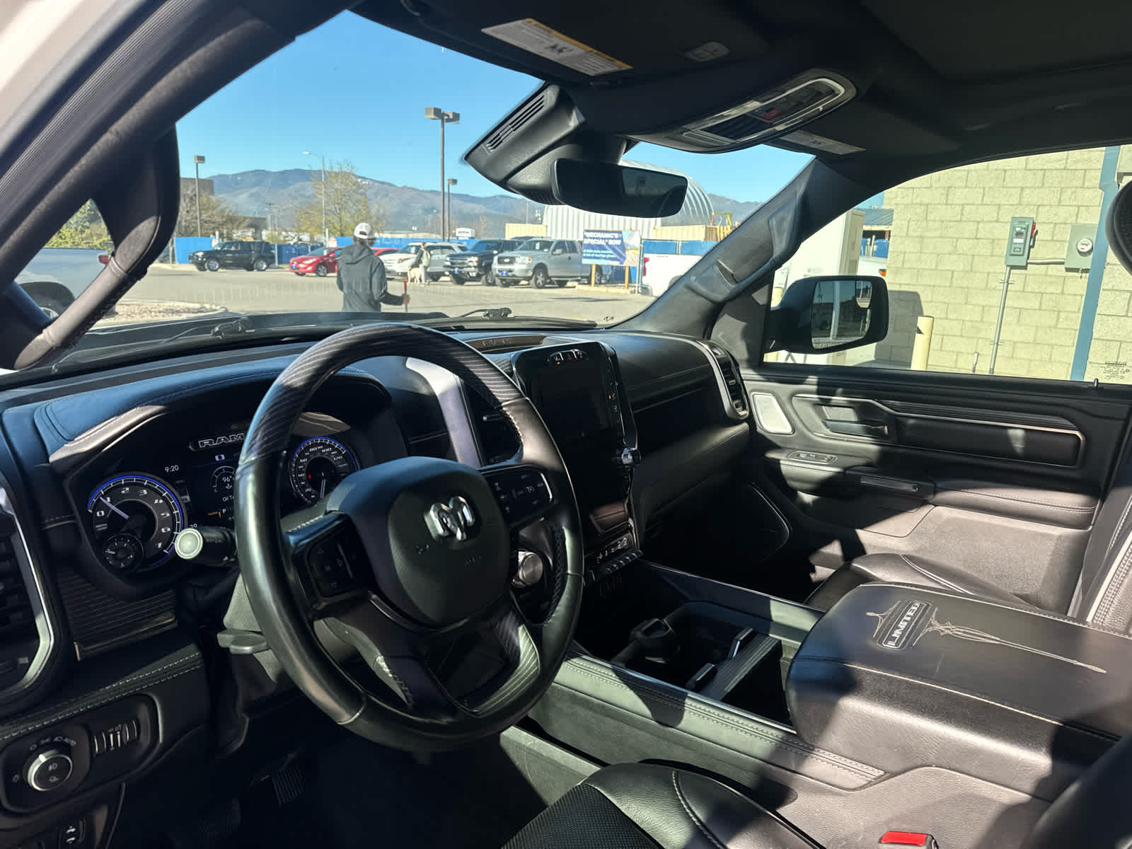 2021 RAM 1500 Limited Crew Cab 4x4 5'7" Box