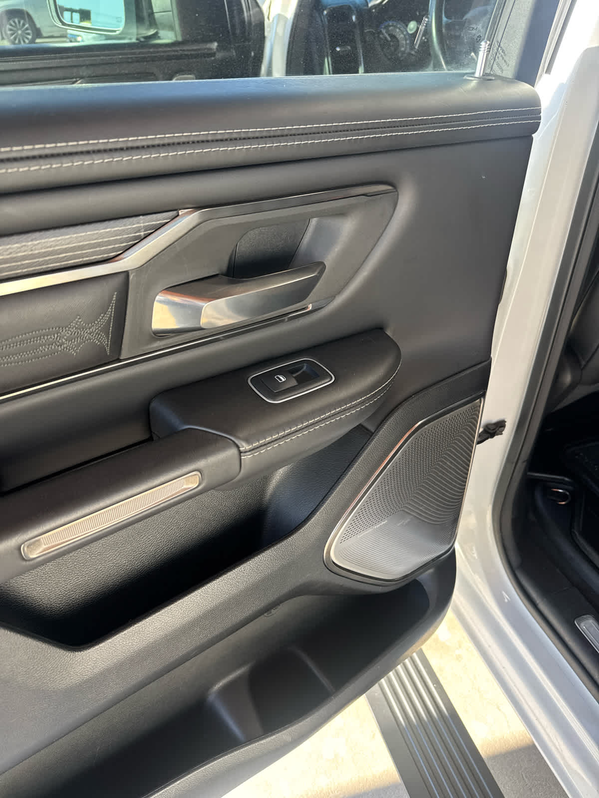 2021 RAM 1500 Limited Crew Cab 4x4 5'7" Box