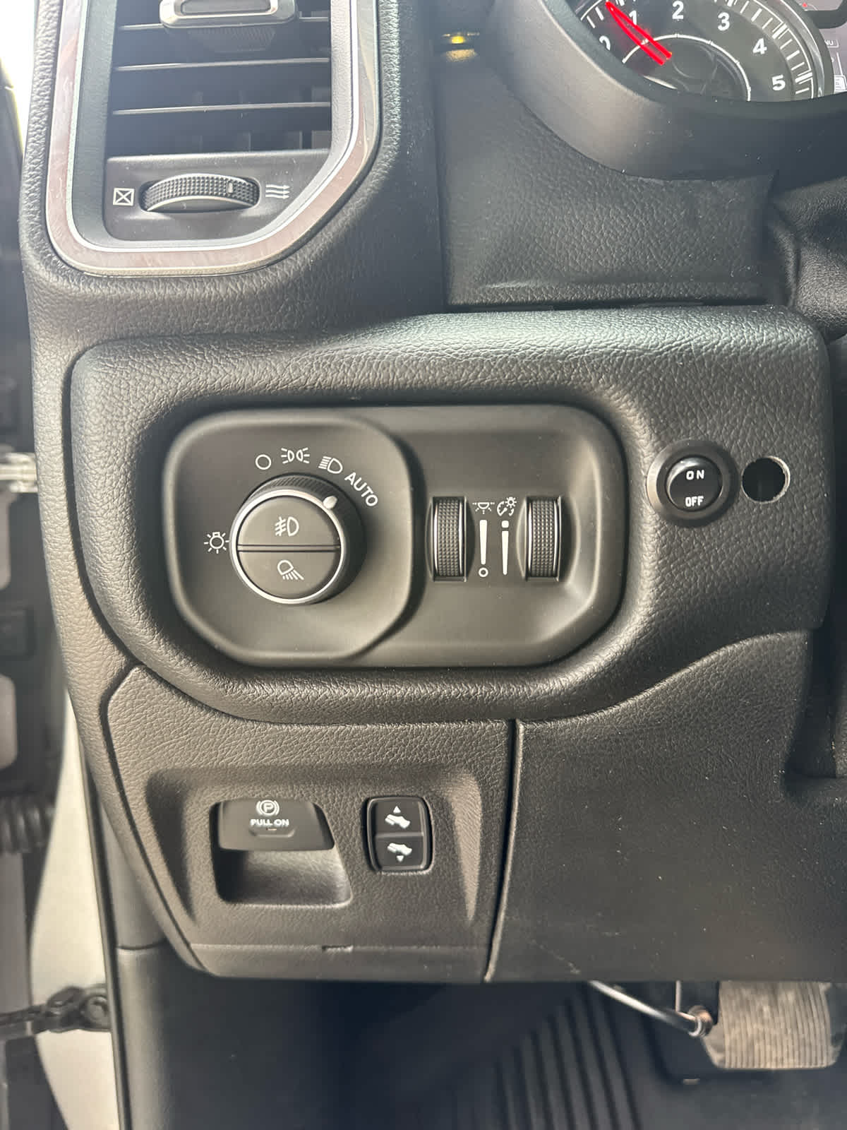 2019 RAM 1500 Laramie