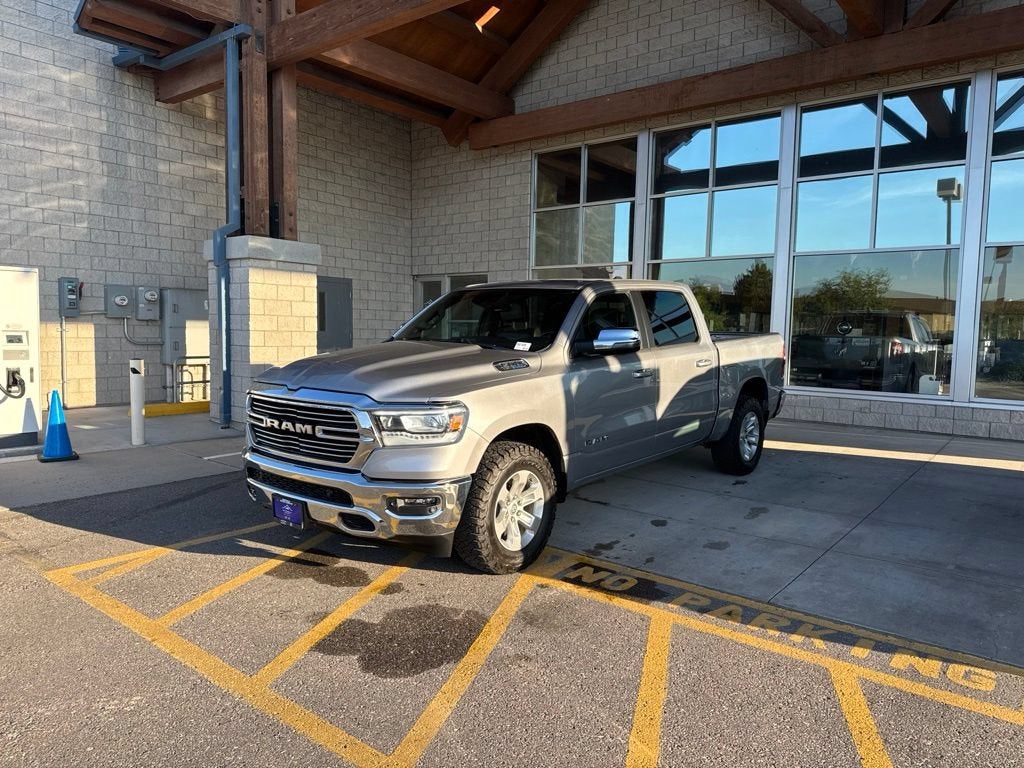 2024 RAM 1500 Laramie Crew Cab 4x4 5'7" Box