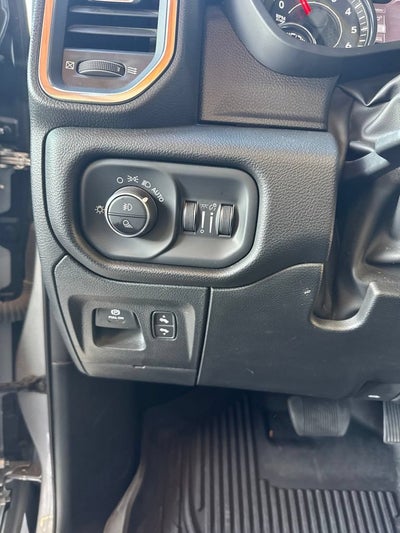 2024 RAM 1500 Laramie Crew Cab 4x4 5'7" Box