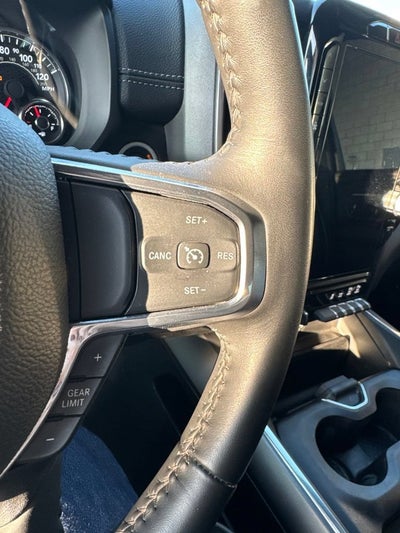 2024 RAM 1500 Laramie Crew Cab 4x4 5'7" Box