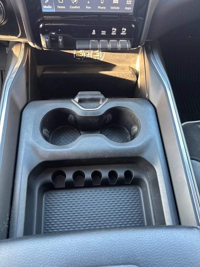 2024 RAM 1500 Laramie Crew Cab 4x4 5'7" Box