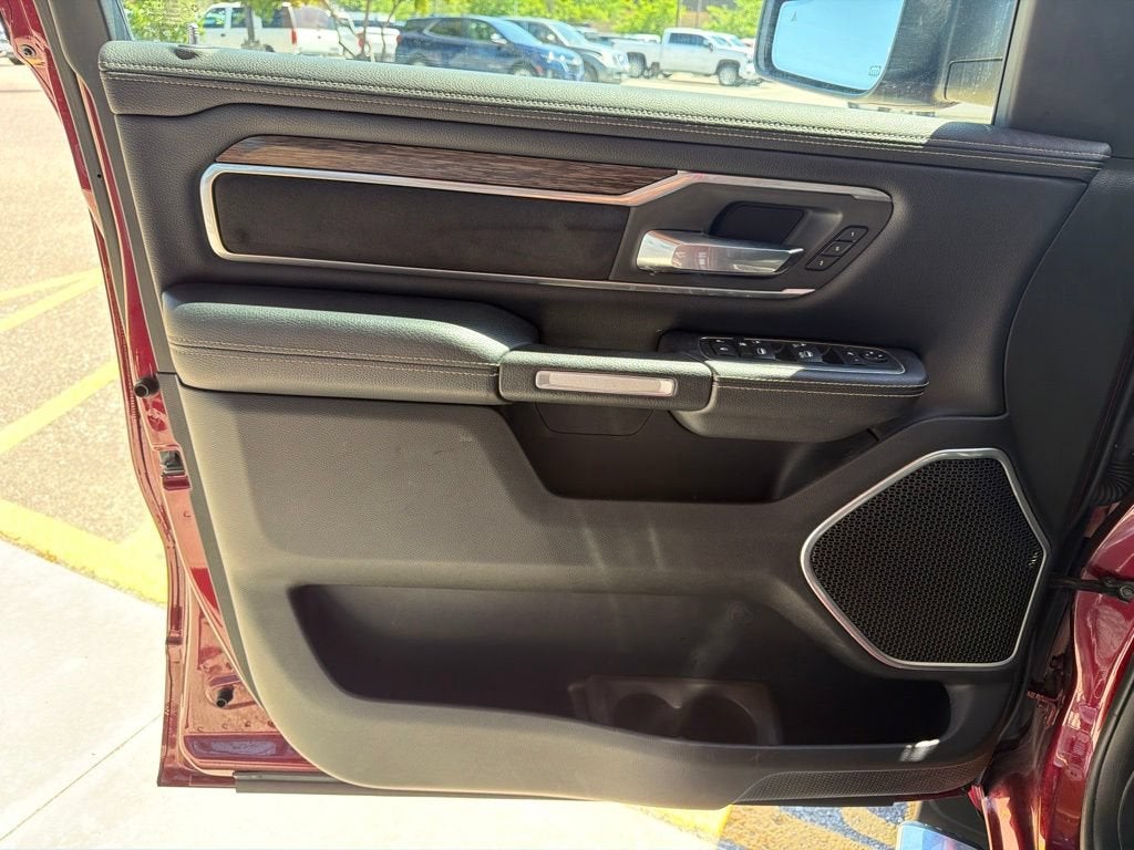 2020 RAM 1500 Laramie Crew Cab 4x4 6'4" Box
