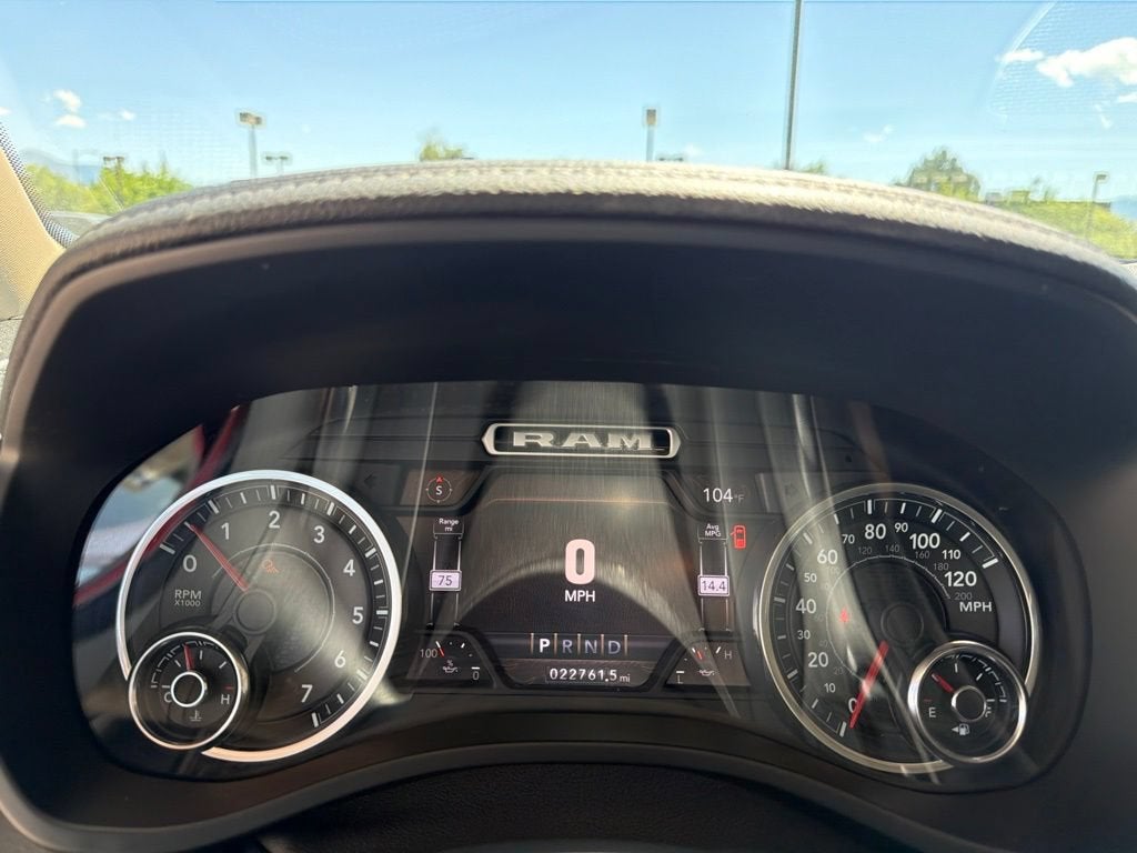 2020 RAM 1500 Laramie Crew Cab 4x4 6'4" Box
