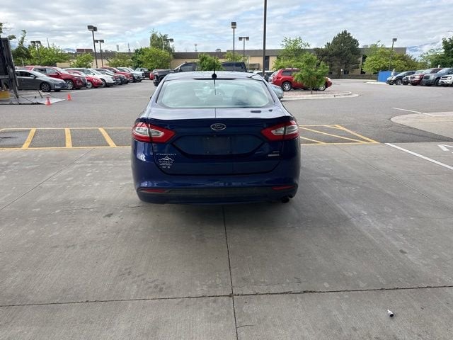 2016 Ford Fusion SE
