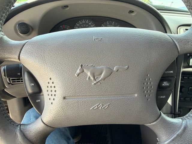 2003 Ford Mustang Standard