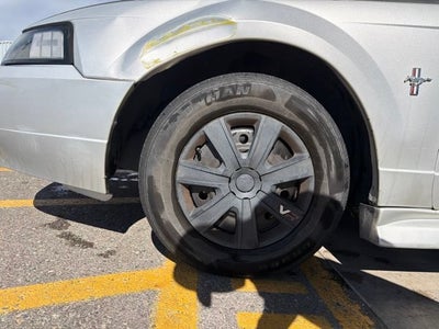 2003 Ford Mustang Standard