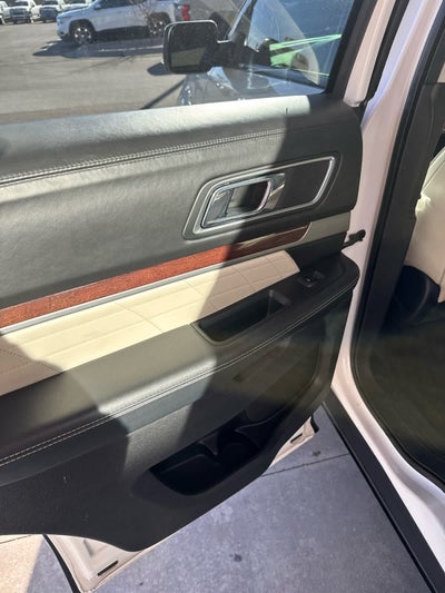 2017 Ford Explorer Platinum