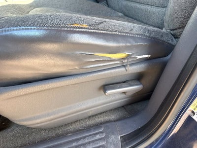 2004 Ford Explorer XLS