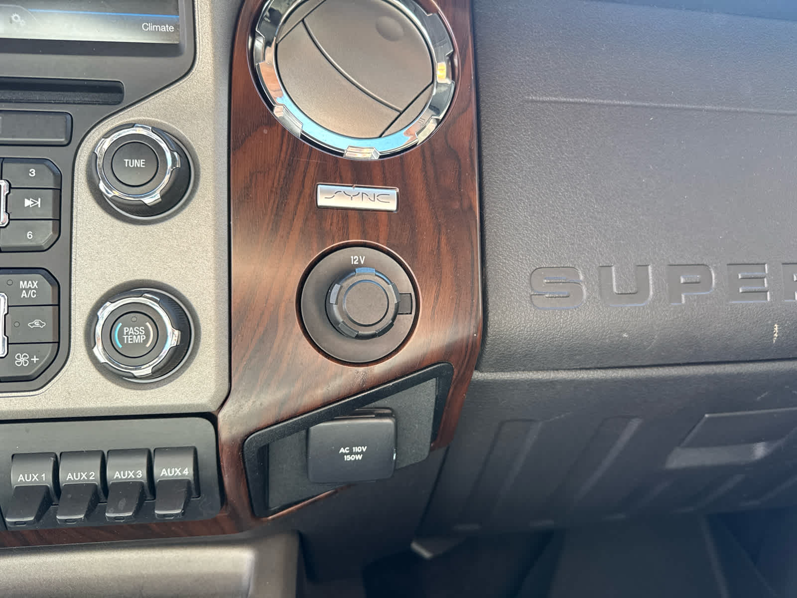 2016 Ford Super Duty F-350 SRW Platinum