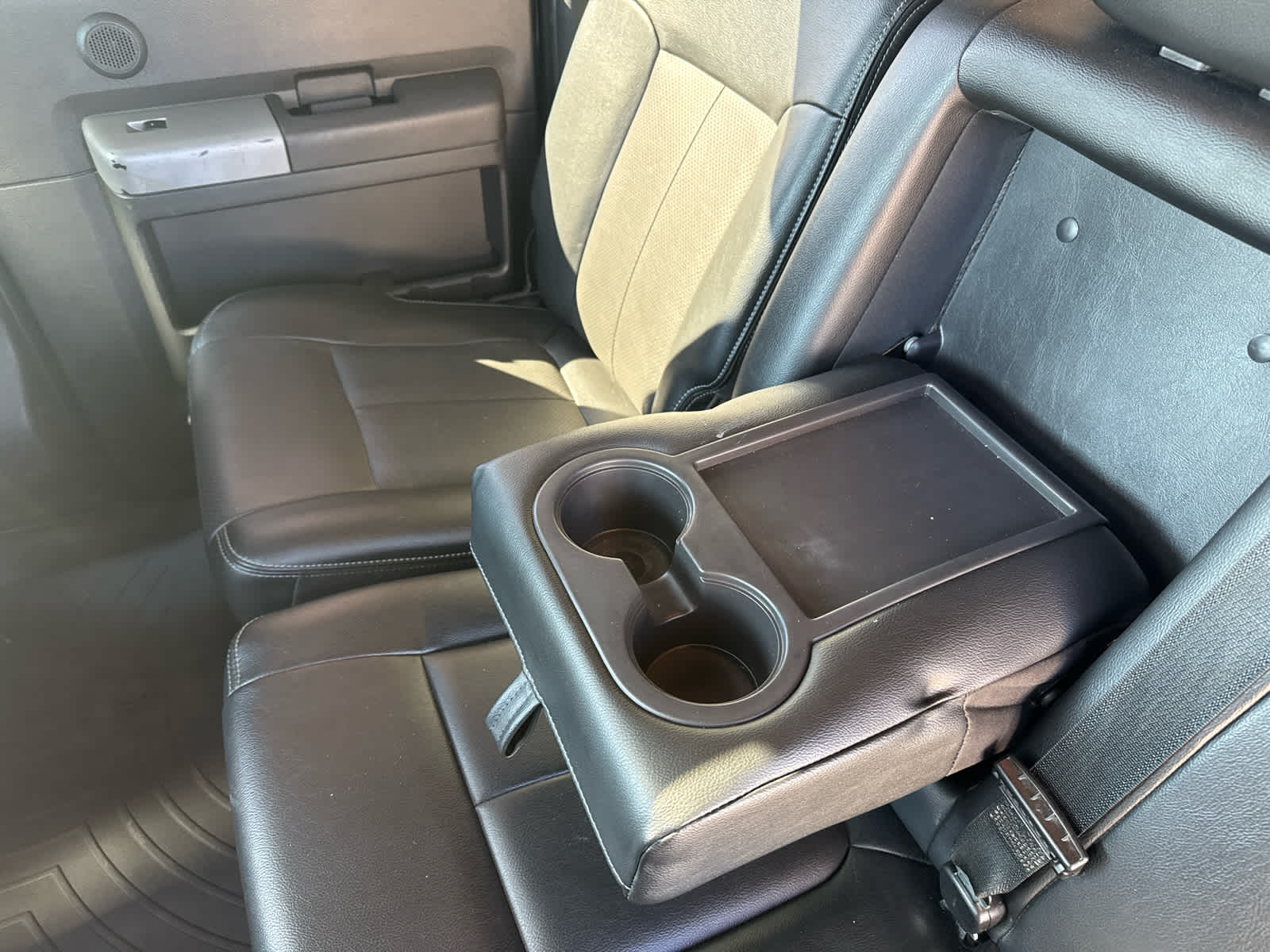 2016 Ford Super Duty F-350 SRW Platinum