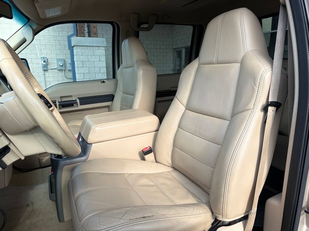 2008 Ford Super Duty F-350 SRW Lariat