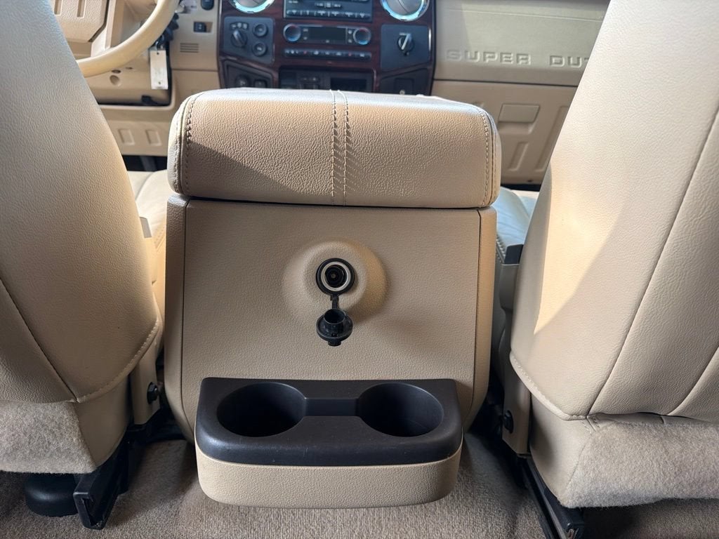 2008 Ford Super Duty F-350 SRW Lariat