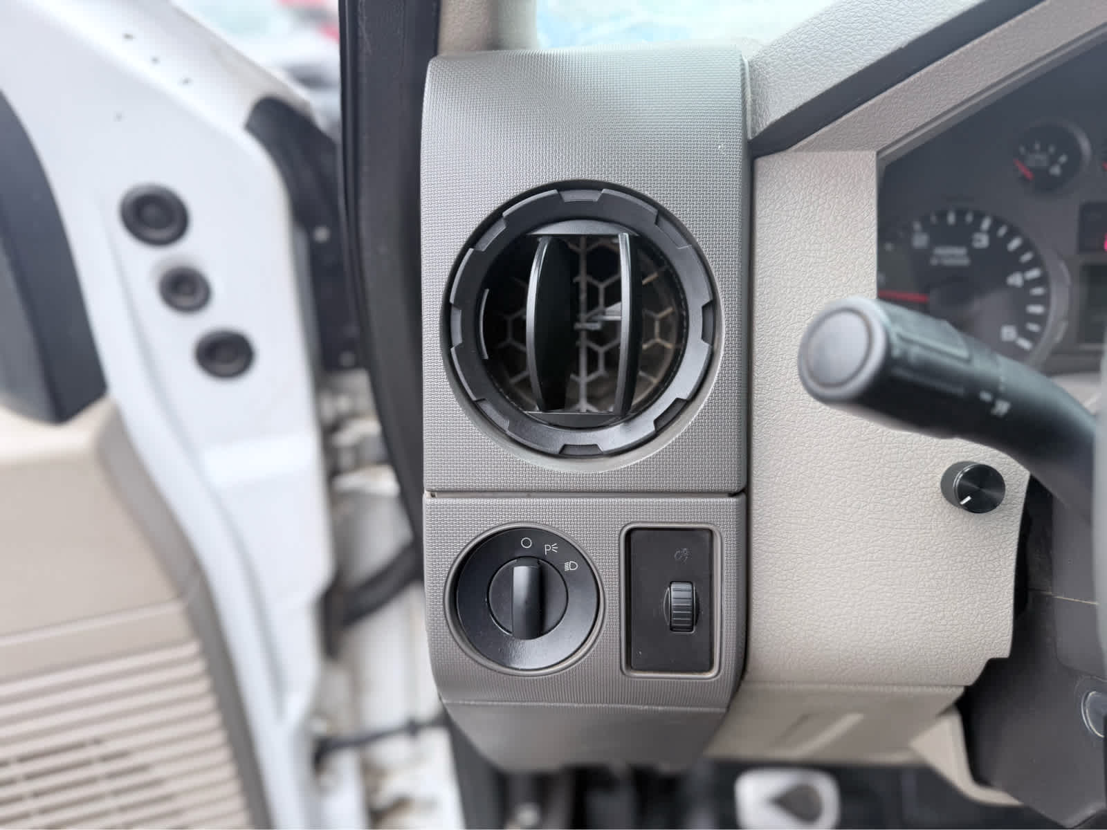 2009 Ford Super Duty F-350 SRW XL