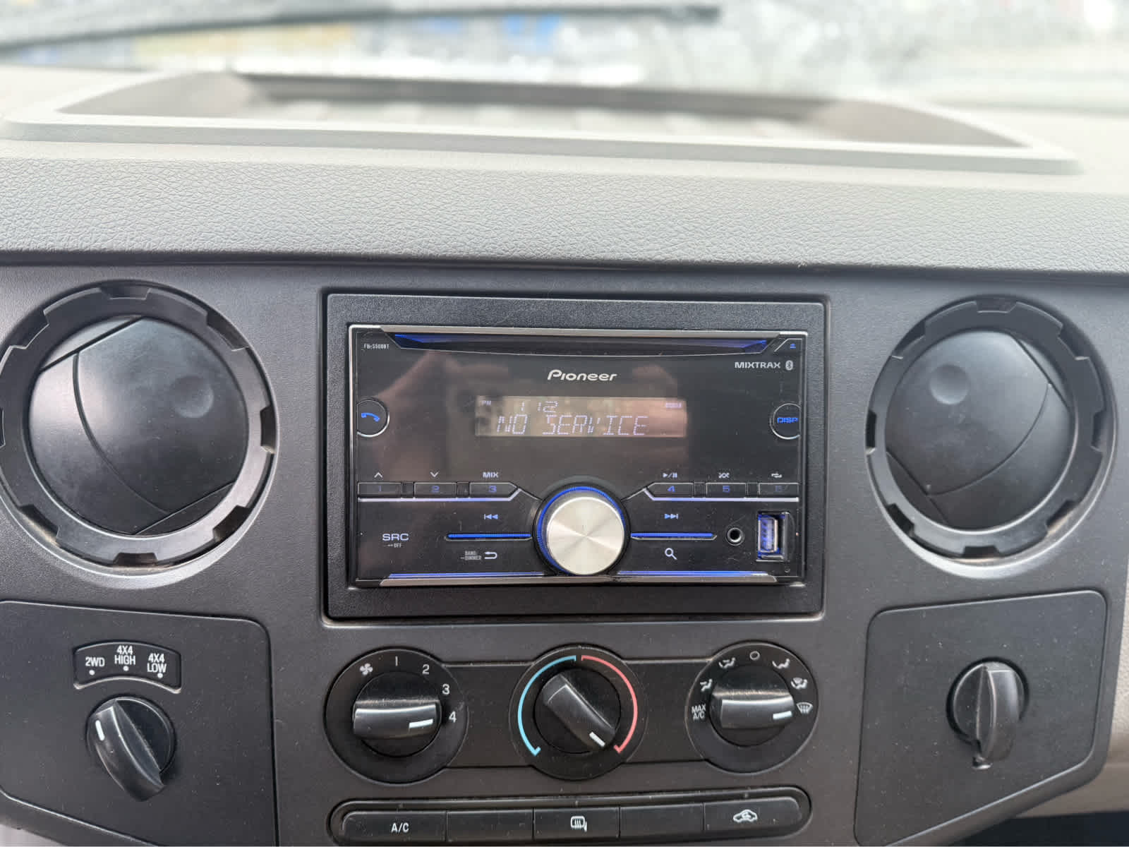 2009 Ford Super Duty F-350 SRW XL