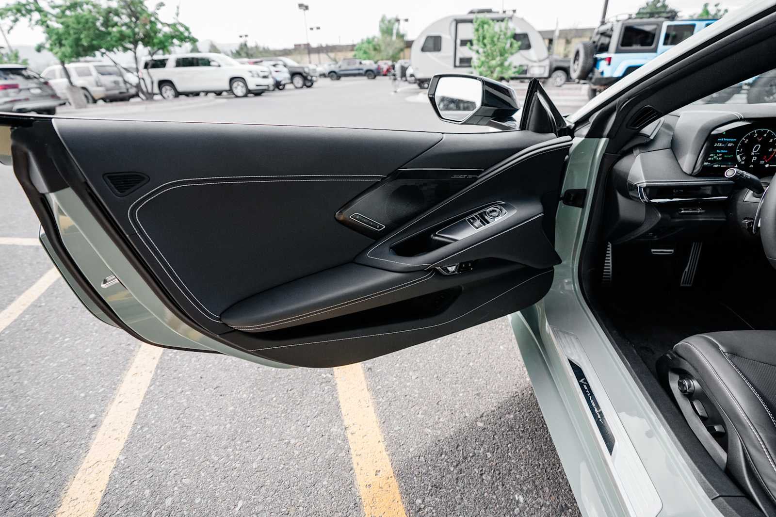 2024 Chevrolet Corvette Stingray 2LT