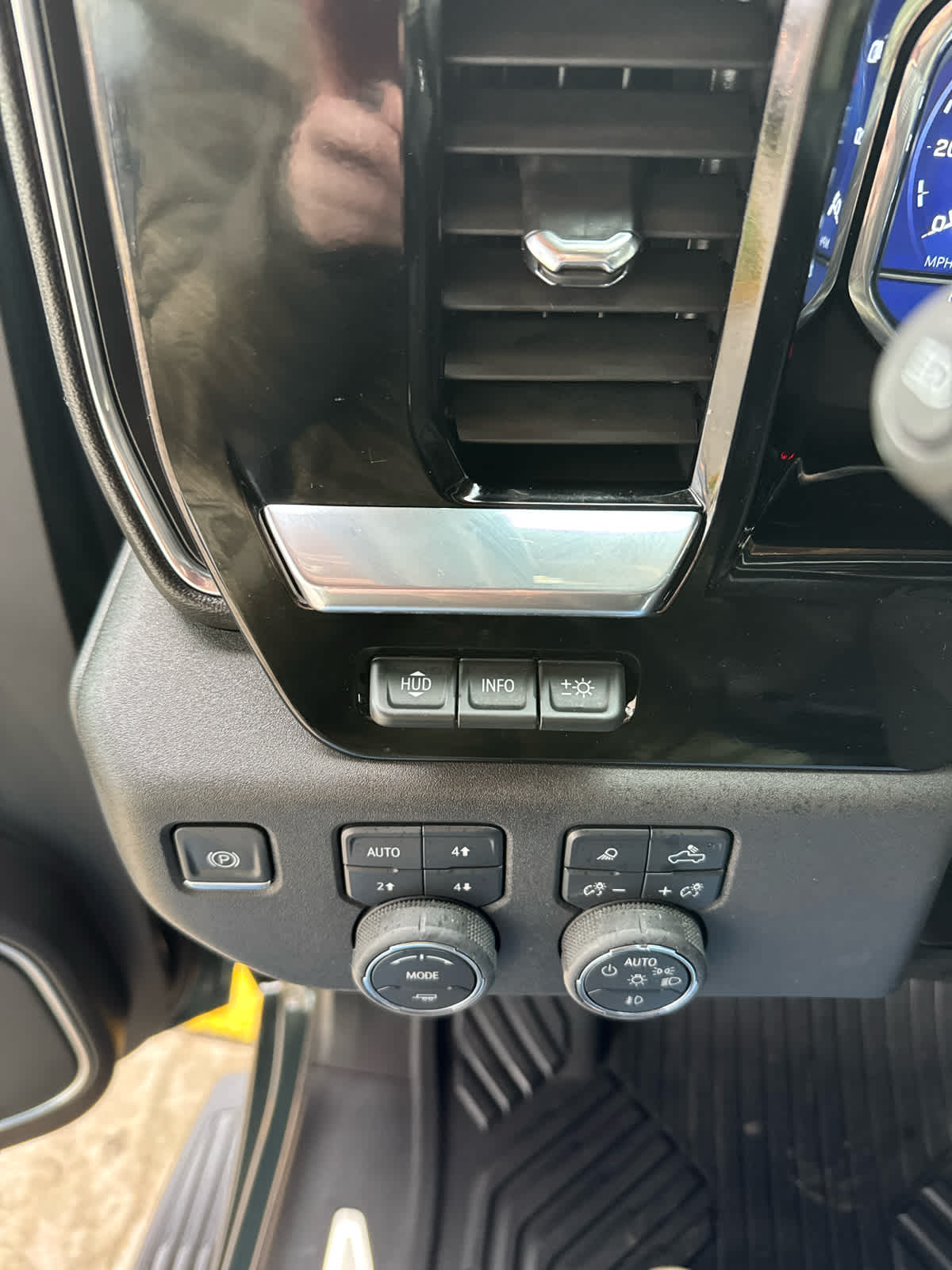 2025 Chevrolet Silverado 3500 HD LTZ