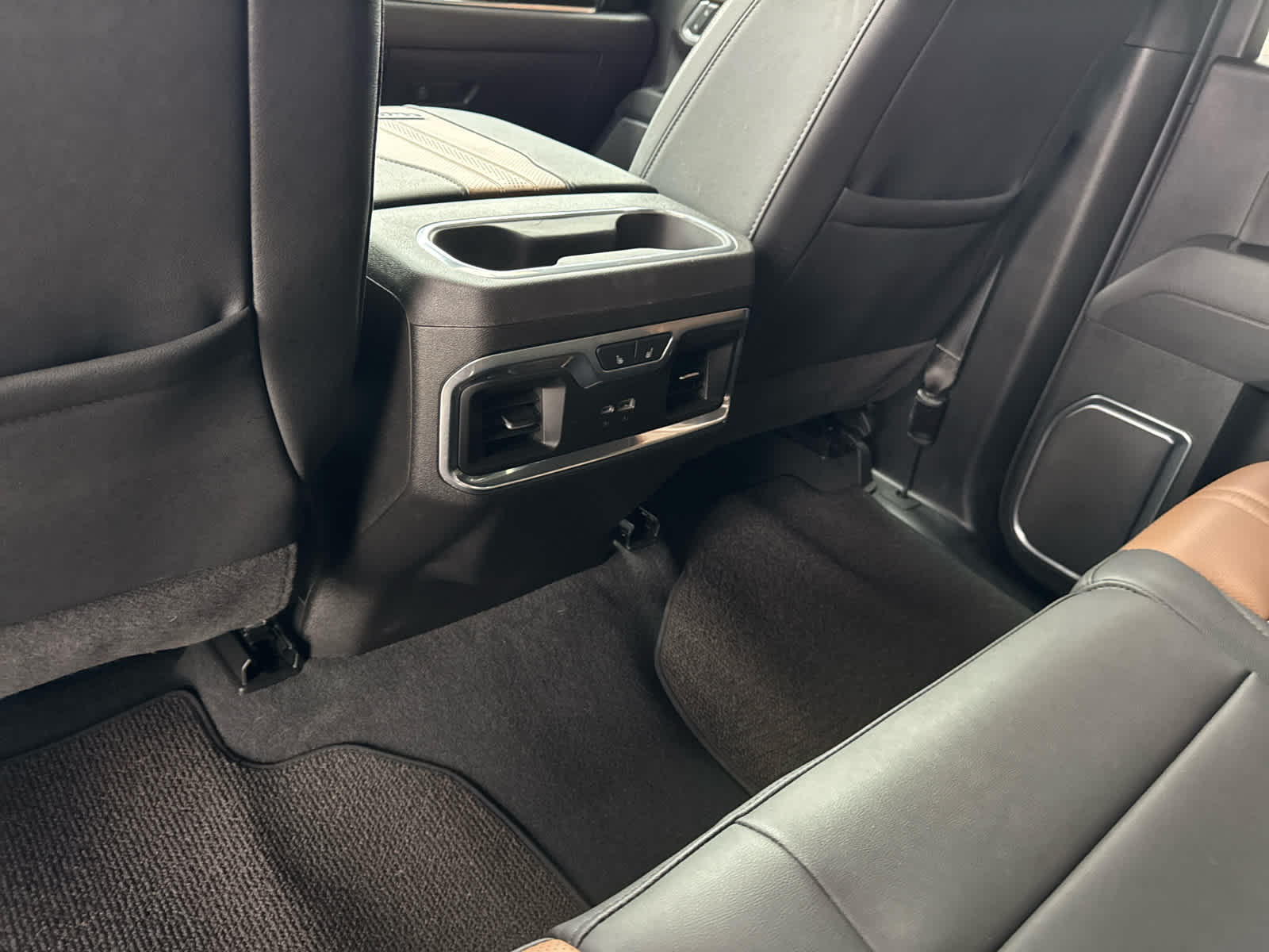 2025 Chevrolet Silverado 3500 HD High Country