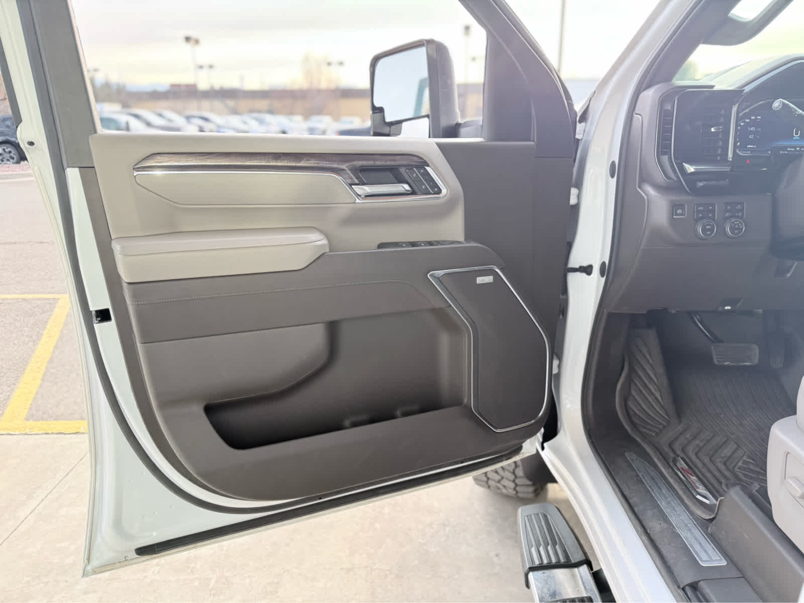 2024 Chevrolet Silverado 3500 HD LTZ