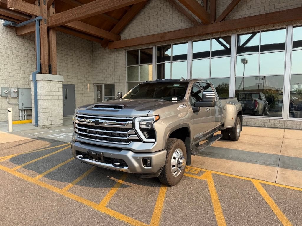 2024 Chevrolet Silverado 3500 HD High Country DRW