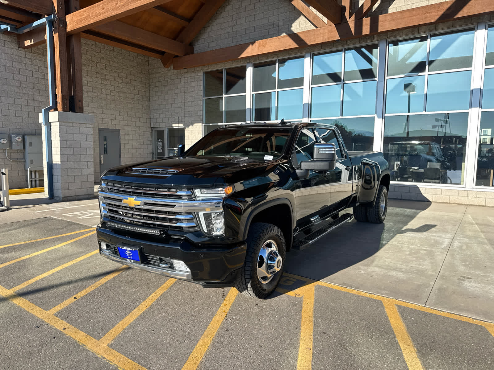 2022 Chevrolet Silverado 3500 HD High Country DRW