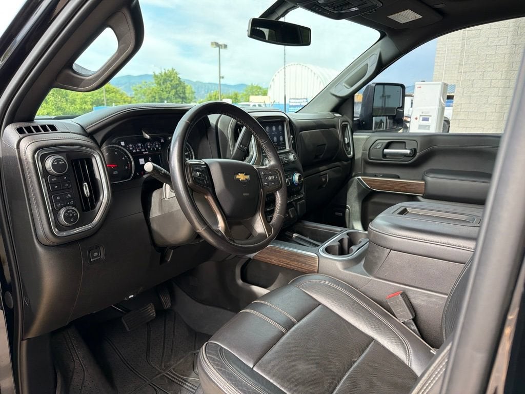 2022 Chevrolet Silverado 3500 HD High Country DRW