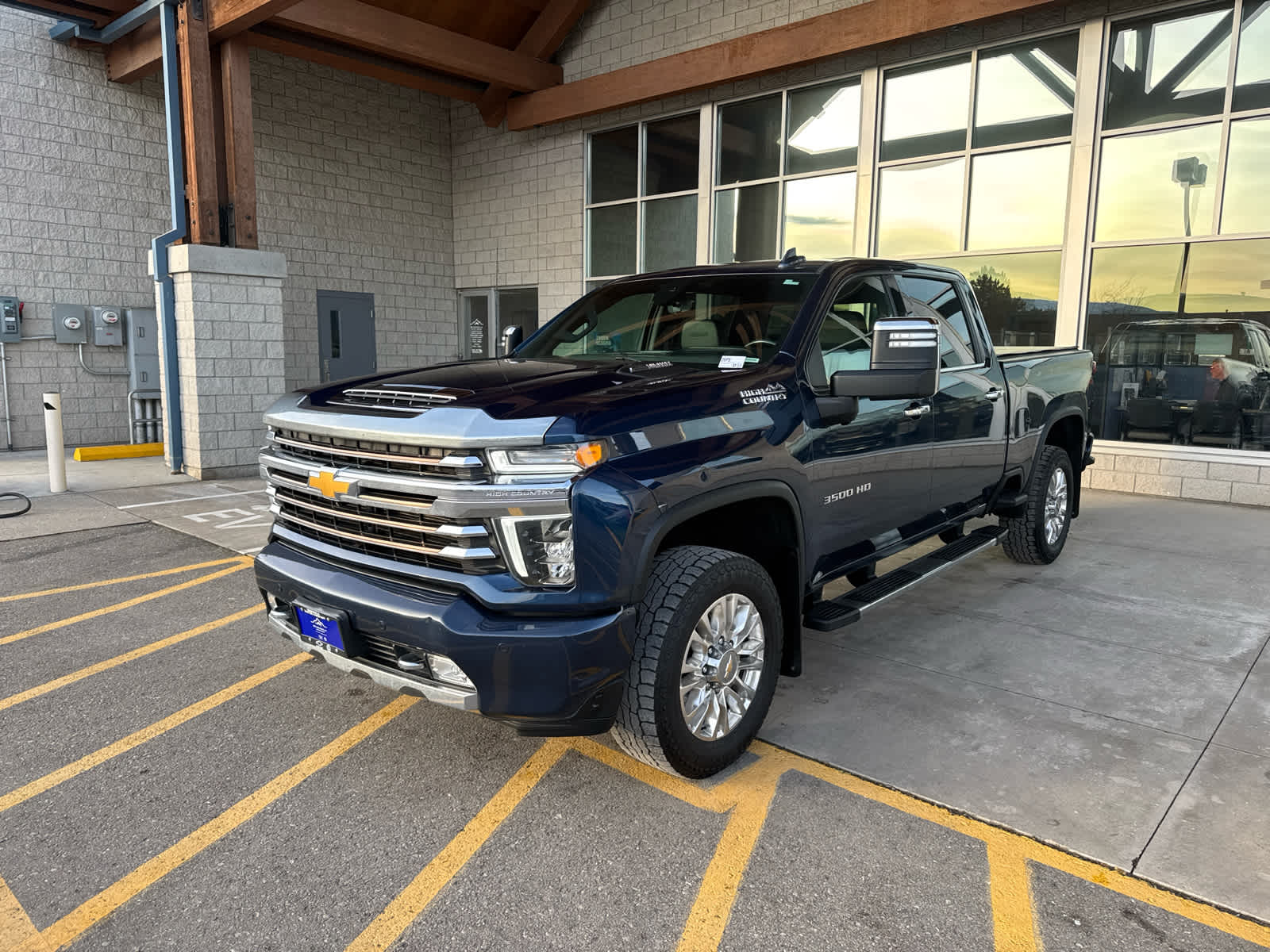 2022 Chevrolet Silverado 3500 HD High Country
