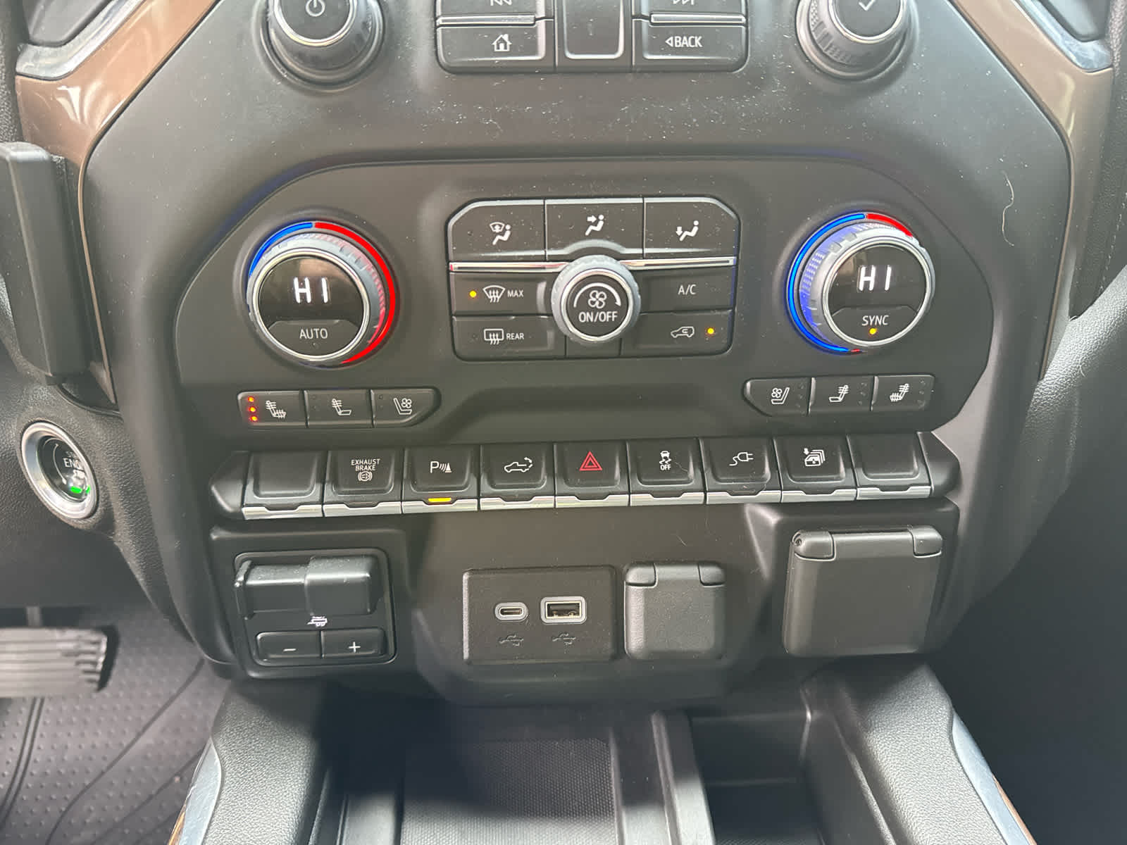 2022 Chevrolet Silverado 3500 HD High Country DRW