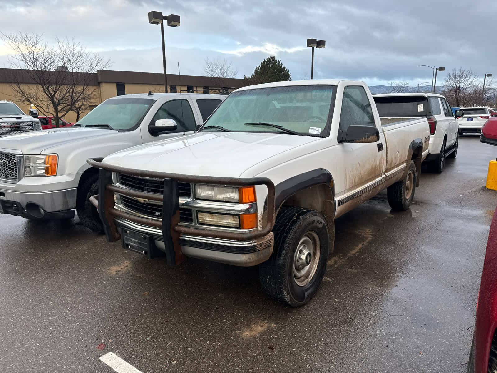 1999 Chevrolet Silverado 2500 HD HD Reg Cab 131.5" WB 4WD C6P
