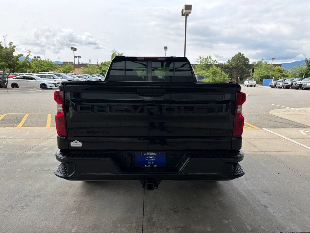 2023 Chevrolet Silverado 1500 Custom