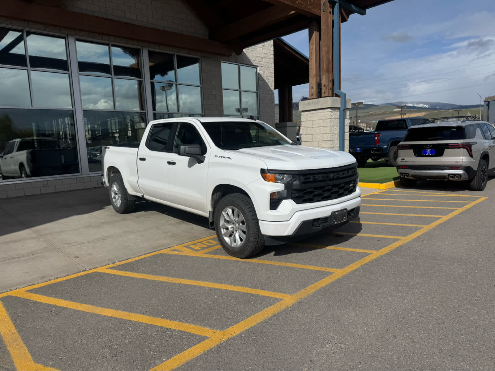 2024 Chevrolet Silverado 1500 Custom