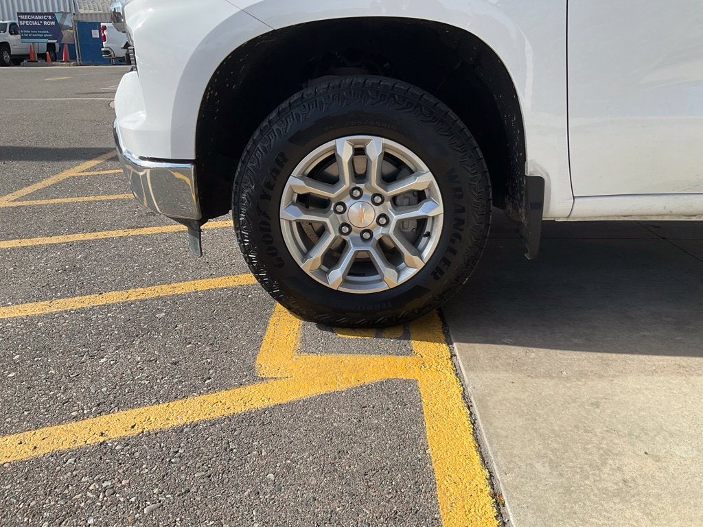 2024 Chevrolet Silverado 1500 LT (2FL)