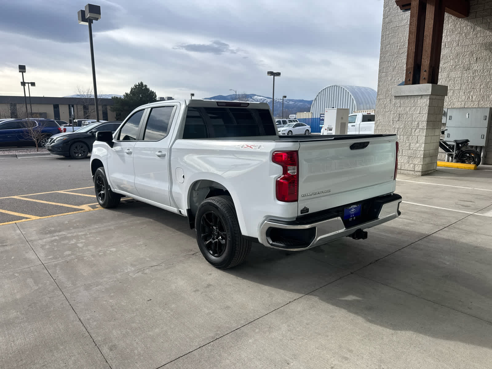 2025 Chevrolet Silverado 1500 LT (2FL)