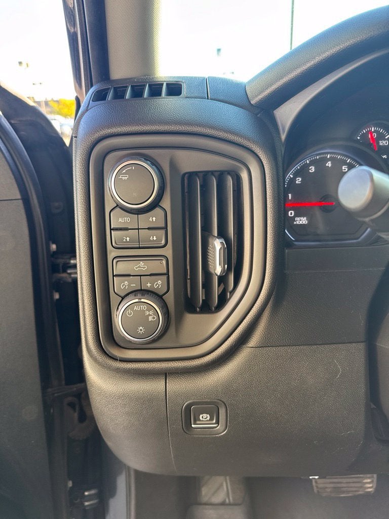2021 Chevrolet Silverado 1500 Custom Trail Boss