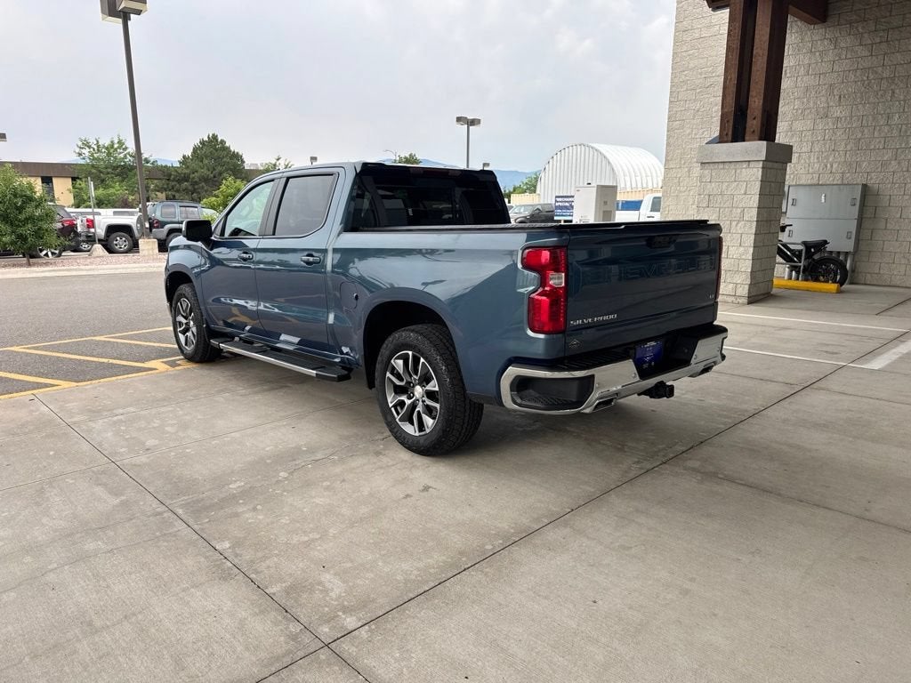 2024 Chevrolet Silverado 1500 LT
