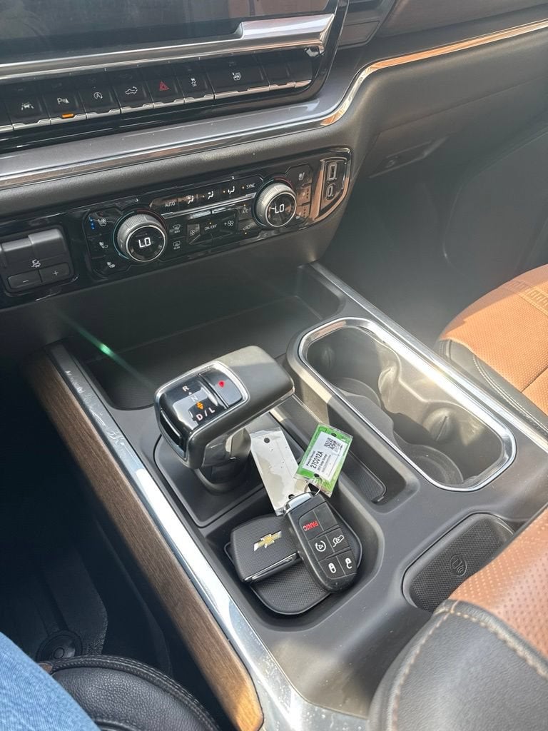 2023 Chevrolet Silverado 1500 High Country