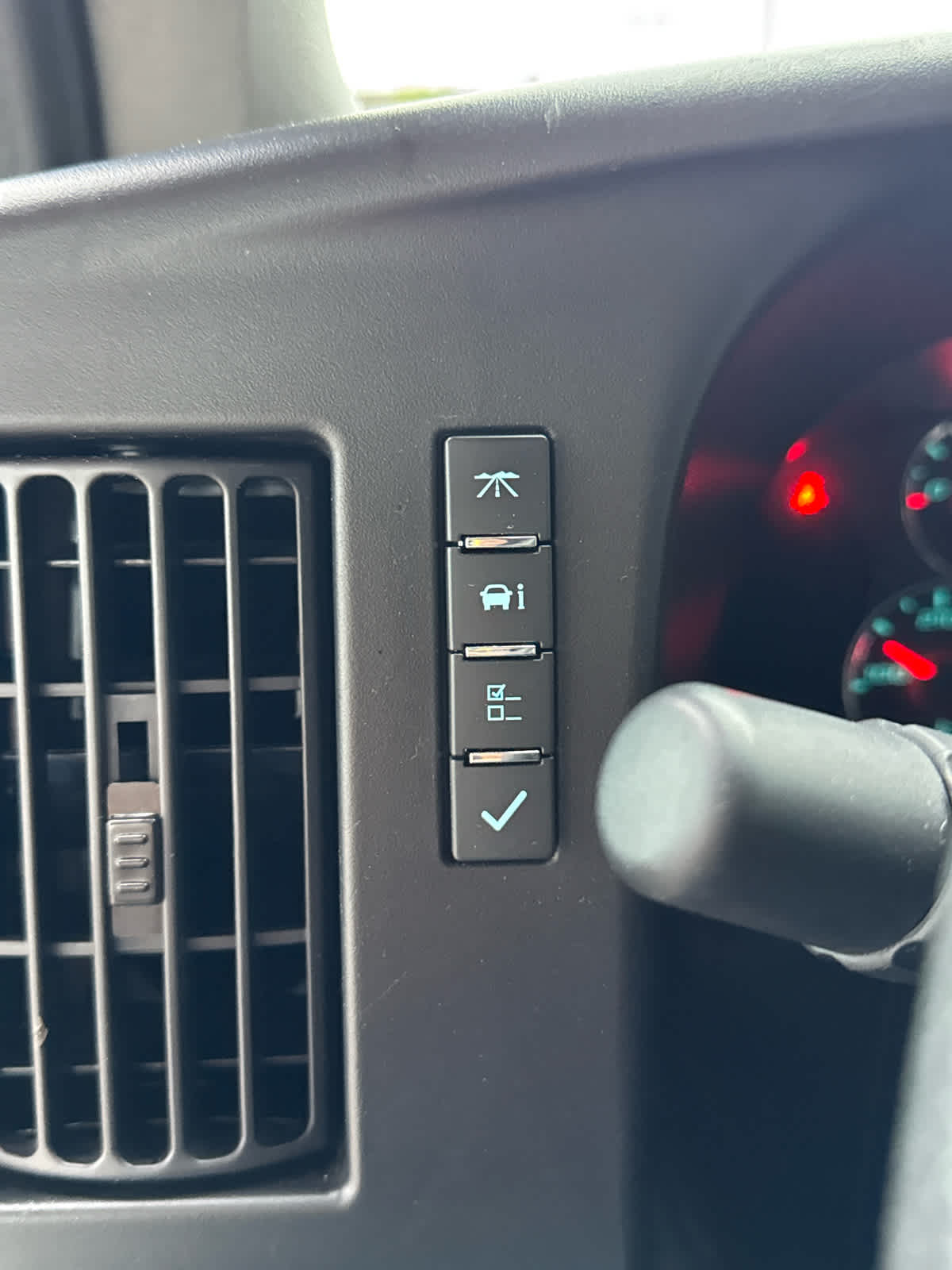 2024 Chevrolet Express Cargo 2500 WT