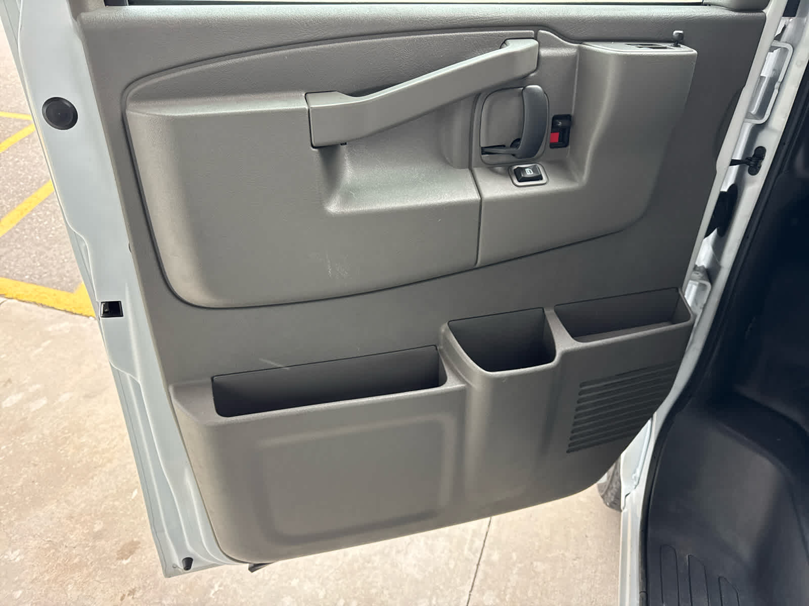 2024 Chevrolet Express Cargo 2500 WT